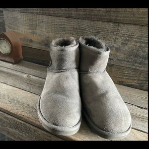 Ugg short boots